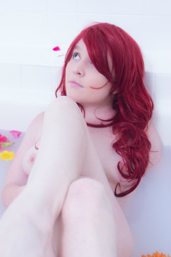 nsfwfoxyden:  It’s tittie Tuesday on cosplaydeviants or topless Tuesday so enjoy some bewbs from my milk bath set. :D 