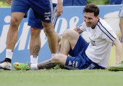 argentinantdaily:  Argentina’s footballers goof around during a training session in Ezeiza, Buenos Aires on March 21, 2016 ahead of a 2018 FIFA World Cup Russia South American qualifier football match against Chile to be held in Santiago on March 24.