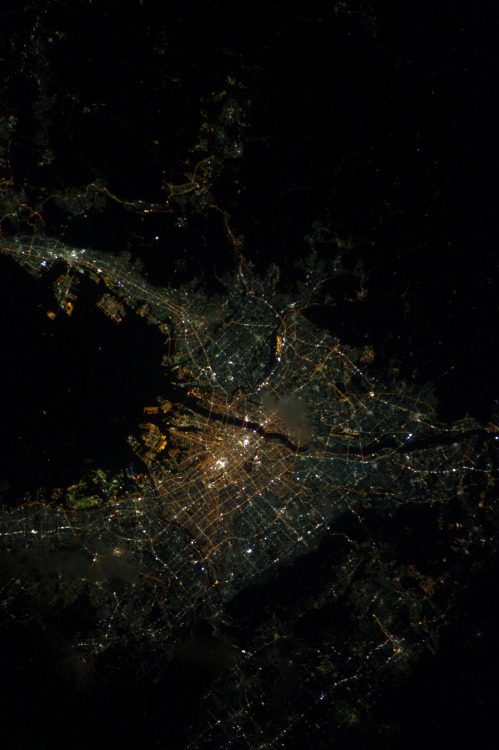 spaceexp: Osaka Japan from space at night