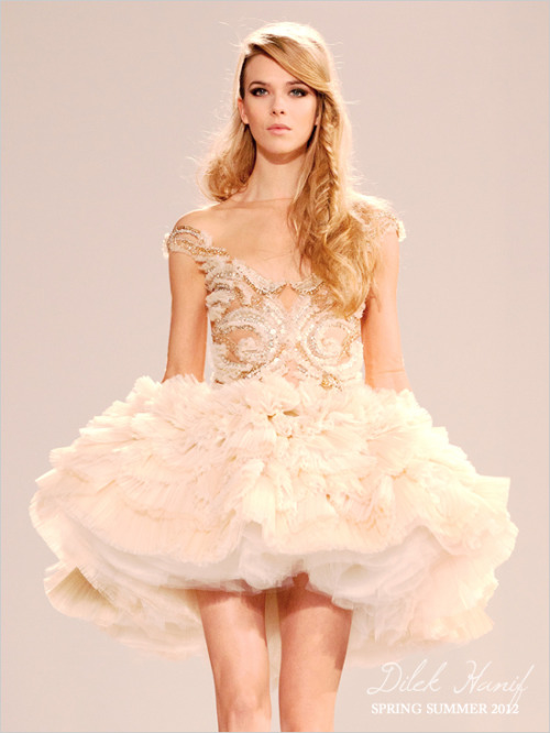 sissydonna:cherryblossombride:Here’s this dress again.  I day dream about this piece at least once a