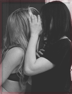 shipperholic:  &ldquo;Please don’t leave. Not now.&rdquo;