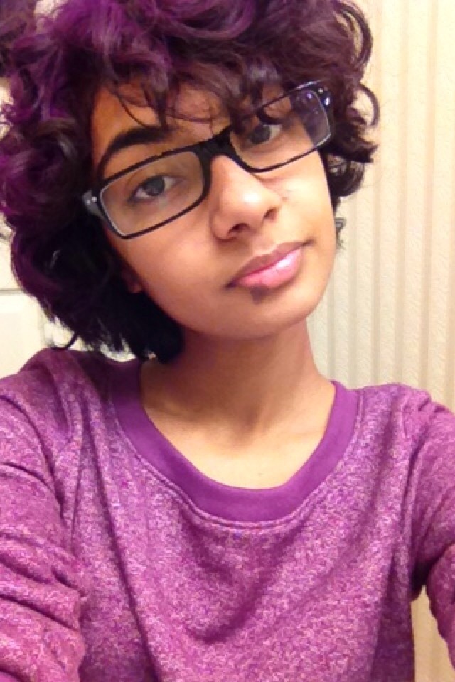 sabsabbs:  Okokok I’m done with these constant selfies 