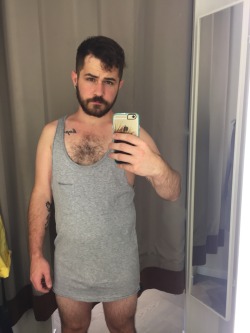 mrmonroe: My “should I buy this tank top????”