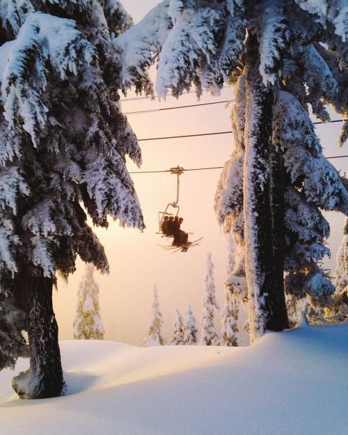 Nothing Beats Watching The Worlds Best Sunset From The Chair In Between Laps At Your Favorite Hill. 🙌�