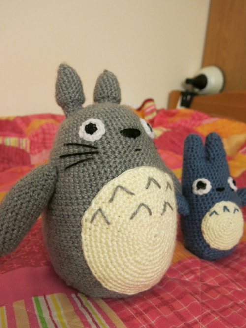 greymantleish:I’ve working on these for a week now and they’re finally done! The pattern is from x. 