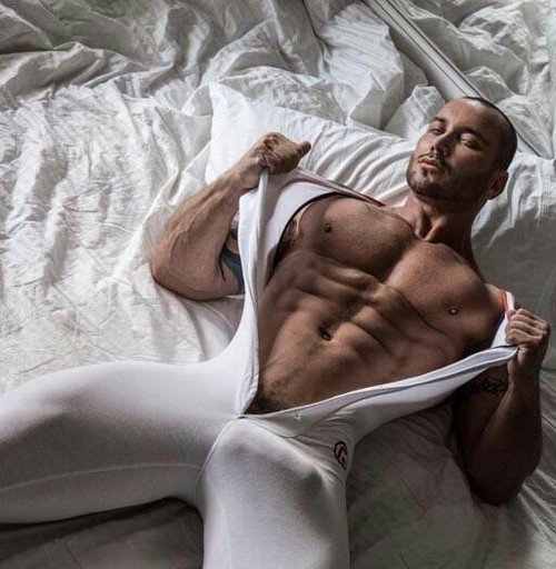 nippig:  Scott Cullens - Part. 5  http://nippig.tumblr.com/archive http://nippig.tumblr.com/post/129919348845/scott-cullens-part-4