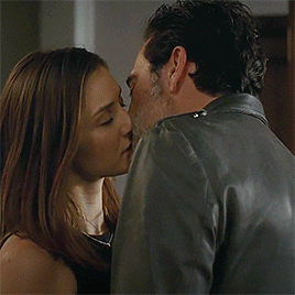 jdm-negan-mcnaughty: Jeffrey Dean Morgan. 10 randomly chosen kisses. Just for science as usual :)