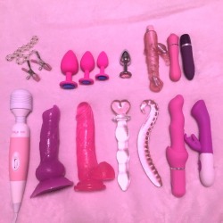 littlemeggiemay: pretty pink toys for a pretty
