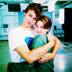 fishingboatproceeds:  hermionejg:  divergencedaily: Shailene Woodley and Ansel Elgort on The Fault in Our Stars set ‘reunited and it feels so good!!!’ (x)  I CAN’T. EVEN.   I have also lost the ability to even.