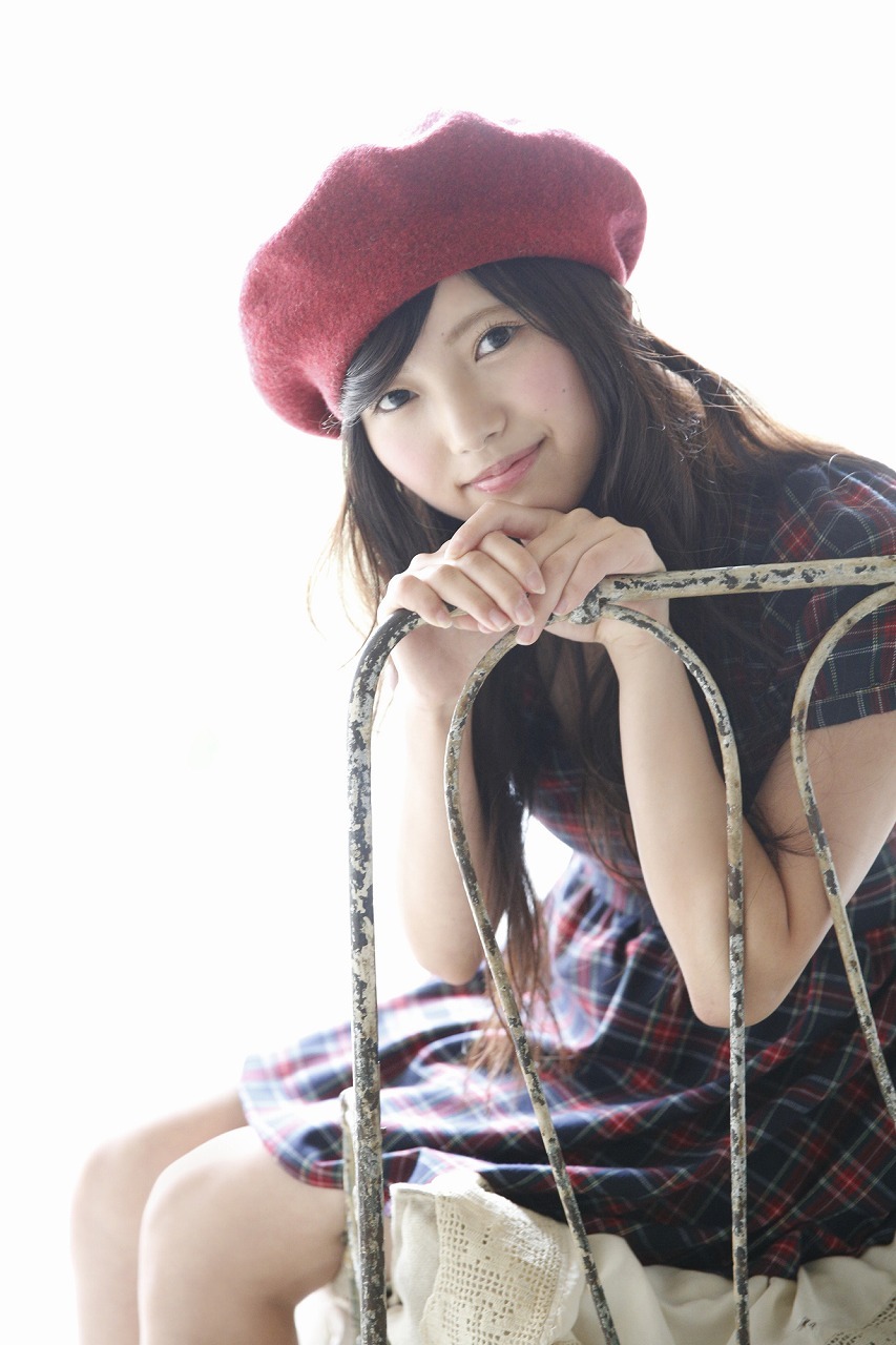 AKB &amp; NMB &amp; NOGIZAKA • ⊿上村莉菜 今回もダマテン公開。前髪ぱっつんだけじゃない！ そんな上村莉菜もどうぞ。