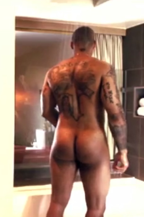 goodbussy:  J. Hustle is so fucking sexy