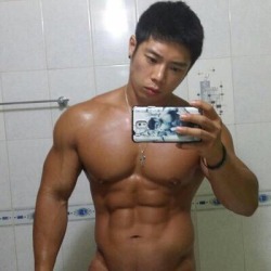 Viva!Asian hunks!