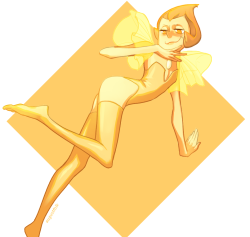 augustfolk:  Only the most smug of pearls are allowed to work at Yellow Diamond’s side.  