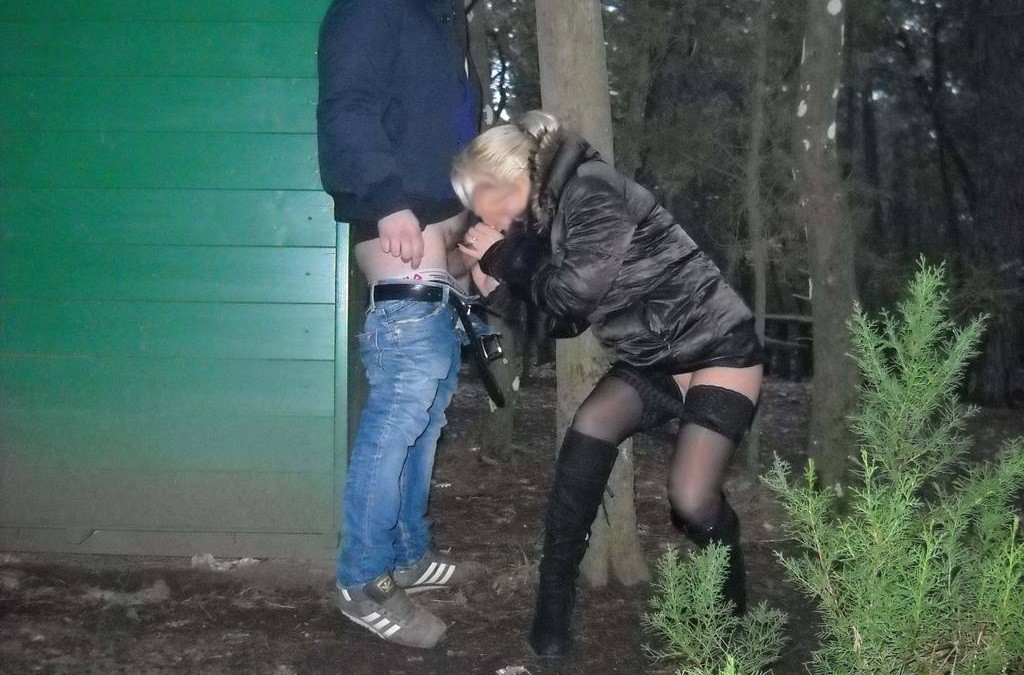 rastplatzfick:  Eine echte TOP-Nutte … leider ohne Gesicht
