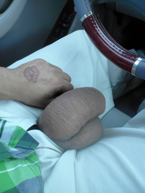 girthangusjae: ndswrthy: Love this huge slab of meat…sexy guy too! Love this guy!!!