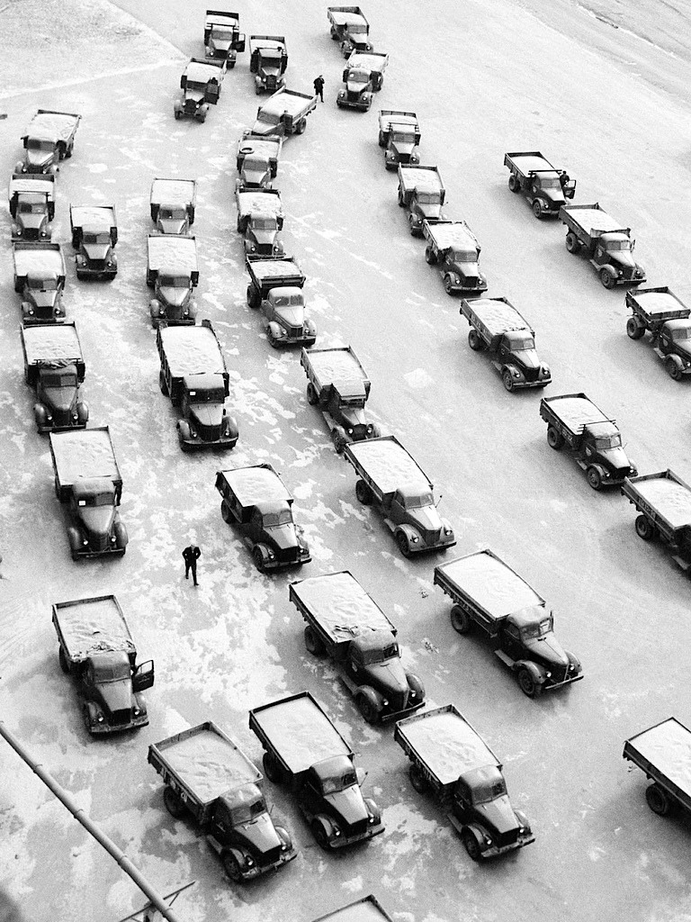 Yuri Abramochkin
Bread virgin lands, Kazakhstan, 1964.