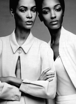 thefashionbubble:  Joan Smalls & Jourdan