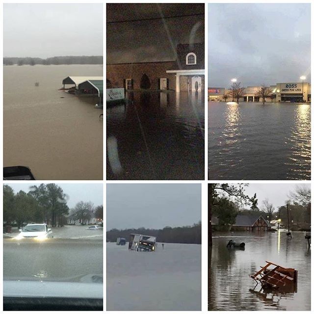 flyandfamousblackgirls:  Prayers going up for Monroe, Louisiana. They are under water
