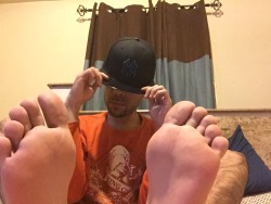 skindive1:  My feet  Fuuuuuckkk