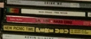 @alittledivided your last music post reminded me of seeing this in Jeffy’s record collection…😳 lol