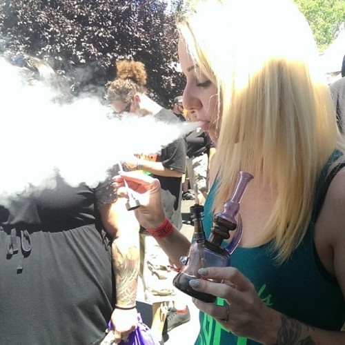 coralreefer420:I didn’t get very many cup pictures, let alone some of me smoking at the cup, but @bh