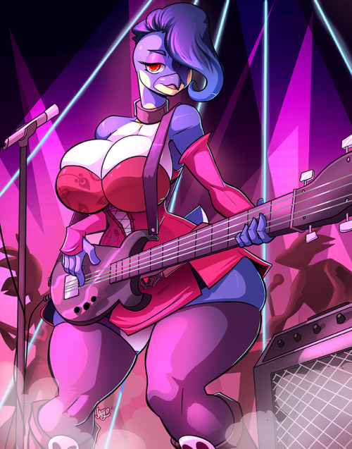 jaehthebird: Just soemthing i did this week :p, i love birds and bass guitars…so why not mix 