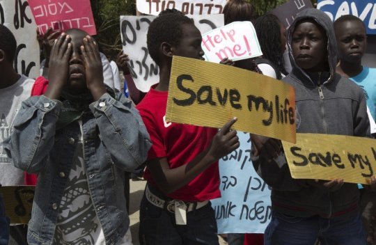 Israel will pay regular civilians ű,000 to capture African migrants
