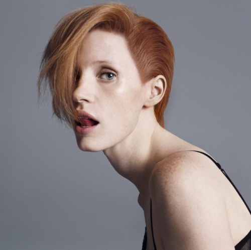  Les Beehive – Jessica Chastain and Kat Dennings by Inez and Vinoodh