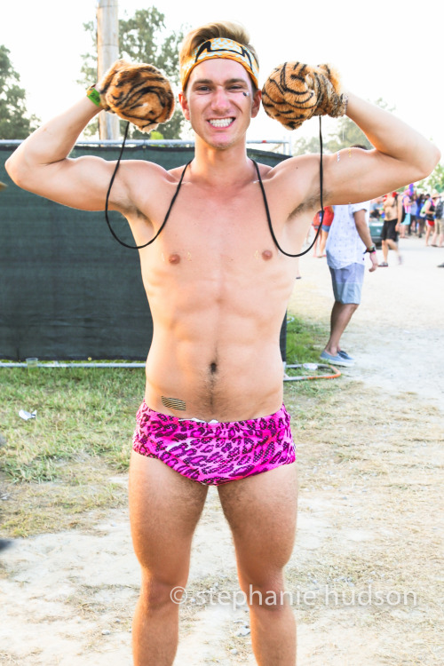 perspicacityatwork: #tbt to Bonnaroo. The only place where looking like ^^this much of an assho