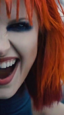 psychoscreen:  P S Y C H O S C R E E N ⠀HAYLEY WILLIAMS - like or reblog if you save. 