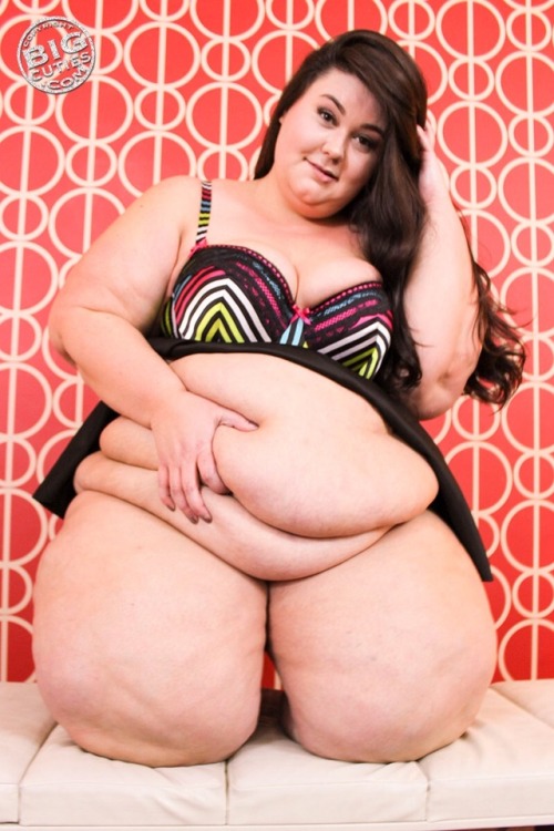 caitidee:  🔥 pictures and TEN MINUTES of body exploration at http://caitidee.com