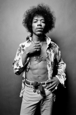fashionwear4men:  theimpossiblecool:  Jimi.  http://thesnobreport.tumblr.com/post/92765394222