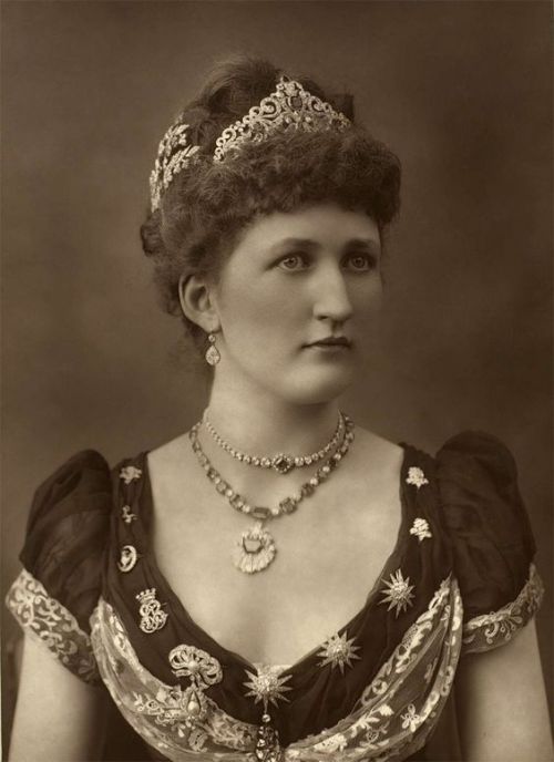 Lady Carew (Julia Mary, Baroness Carew, 1864?-1922), before 1888