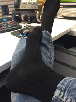 sniffingsocks:  SMELL MY SOCKS WHILE I MAKE SOME PHONE CALLS MAN!! 