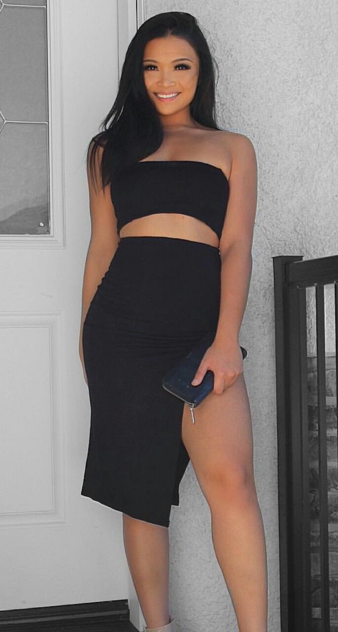 sexyasianfreaks:  @jasmine.elago