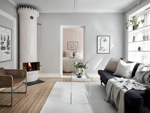 Blush Perfect | Goteborg, SwedenLayout:(Source: stadshem.se, Photos: Krister Engström, Styling: Apar