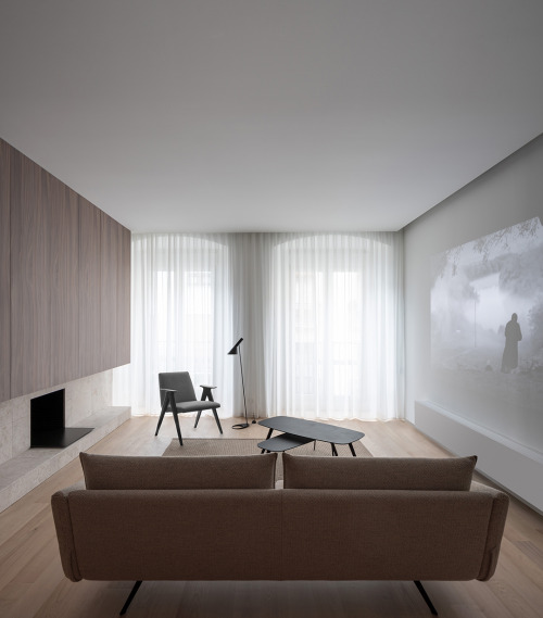 Apartament in Pamplona, by @ignacioolite_arquitectos + @losarcosgaztelu Arquitectos. A sophisticated