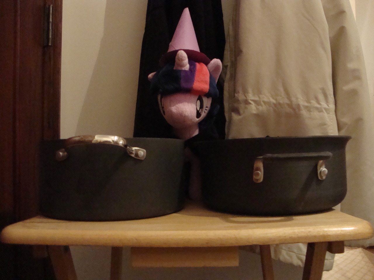 slice-of-life-twilight:  Twilight: Hello there, you pretty little anthropomorphic creatures! In