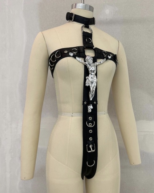 NAMILIA SS24 | “JESUS CROSS BODYSUIT”