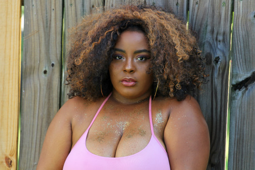 unique-wallflower:✨ Fat Black Girl Magic ✨