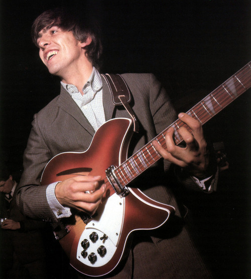 hand-fetish:  George Harrison