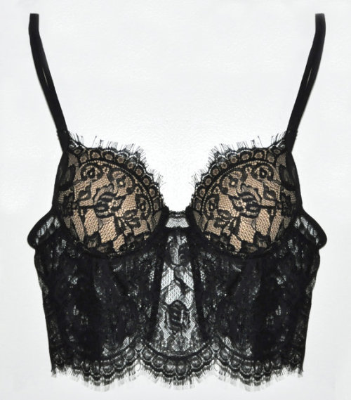 inlovewithburlesquelingerie: Night and gale