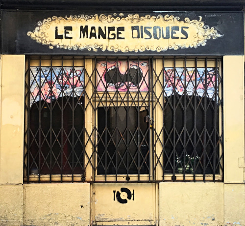 undergroundrockpress:Vintage vinyl records Punk Records, et Le Mange Disques - Nancy (France)