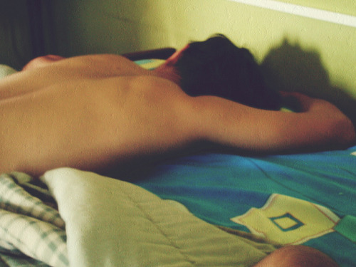 shirtlessboys:  untitled by Ebelan on Flickr.