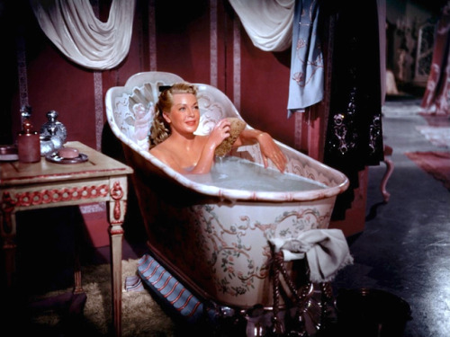 Lana Turner / production still from Curtis Bernhardt’s The Merry Widow (1952)