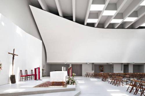 Chiesa della Resurrezione di Gesù, Sesto San Giovanni, project by Cino Zucchi.