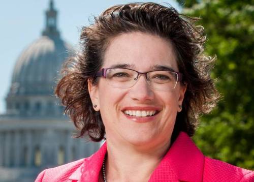 naamahdarling: micdotcom: Wisconsin Rep. Melissa Sargent wants to make “stealthing,” sec