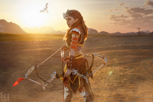 Just wanna share my Aloy cosplay with you.This suit took me about 300 hours of work: printing on fab