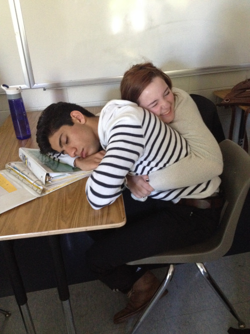 jewmingle:jewmingle:A photoset of me sleeping in class