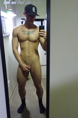 texasfratboy:  stop teasing us - move the hand and show us the goods!! …heehee